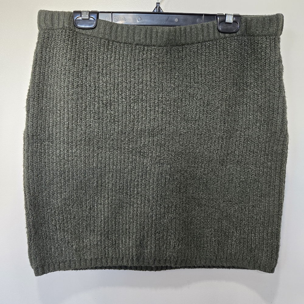 Universal Thread Olive Green Knit Mini Skirt Size L